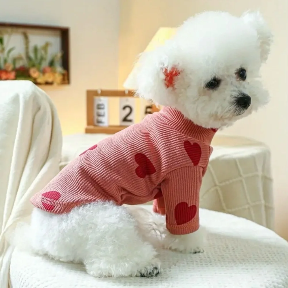 FITTED DOG SWEATSHIRT IN PINK WITH RED HEARTS